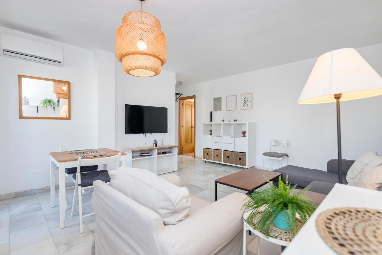 Bhost - Wilkinson Appartement Málaga Buitenkant foto