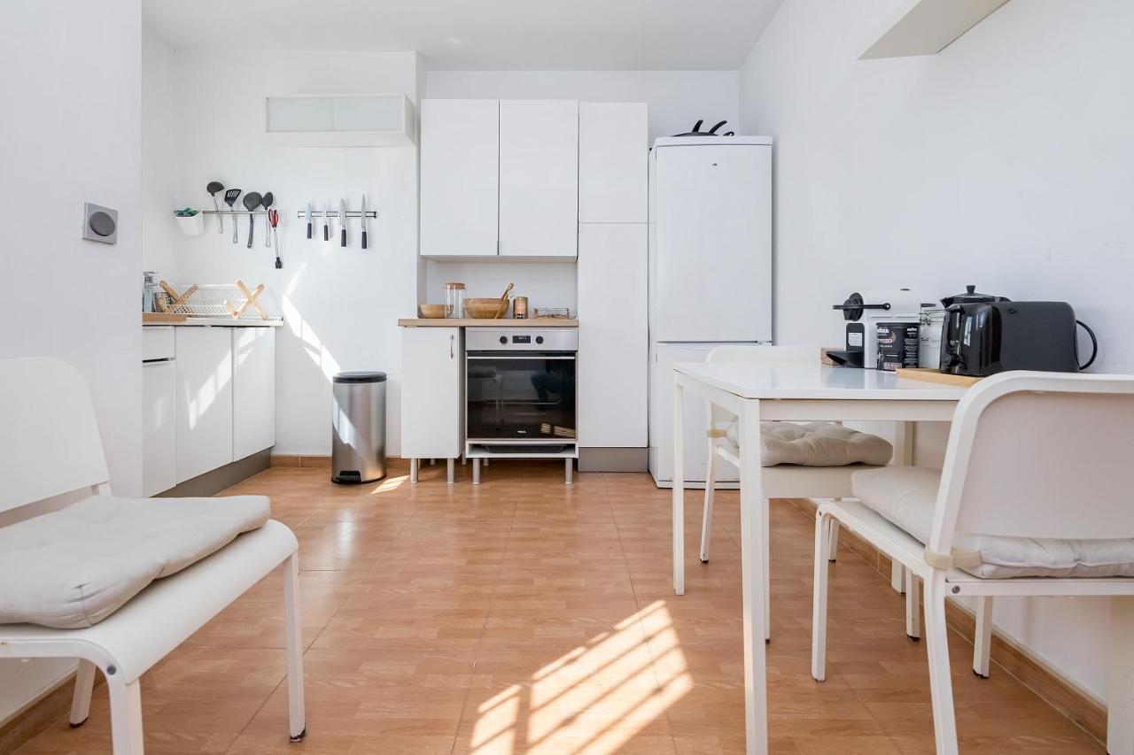 Bhost - Wilkinson Appartement Málaga Buitenkant foto