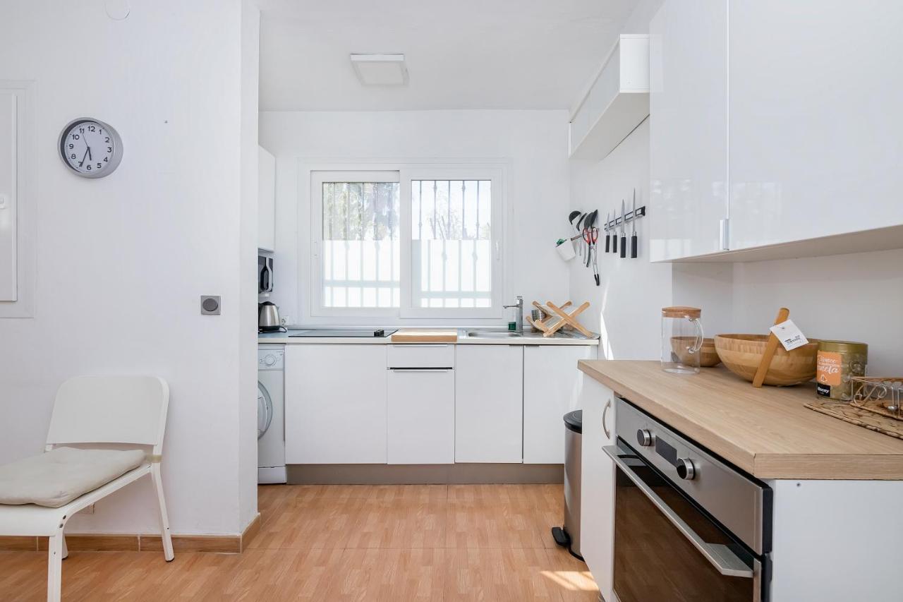 Bhost - Wilkinson Appartement Málaga Buitenkant foto
